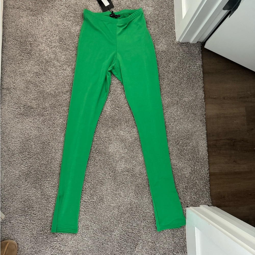 Green legging pants with split